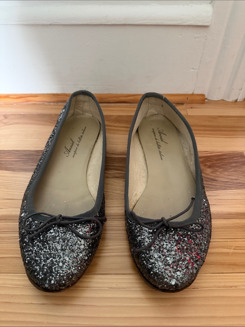 Anniel Black Glitter Ballet Flats with Subtle Multicolor Sparkle
